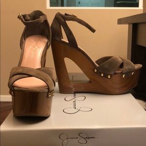 Jessica Simpson Niki suede wedge in coffee Sz 8